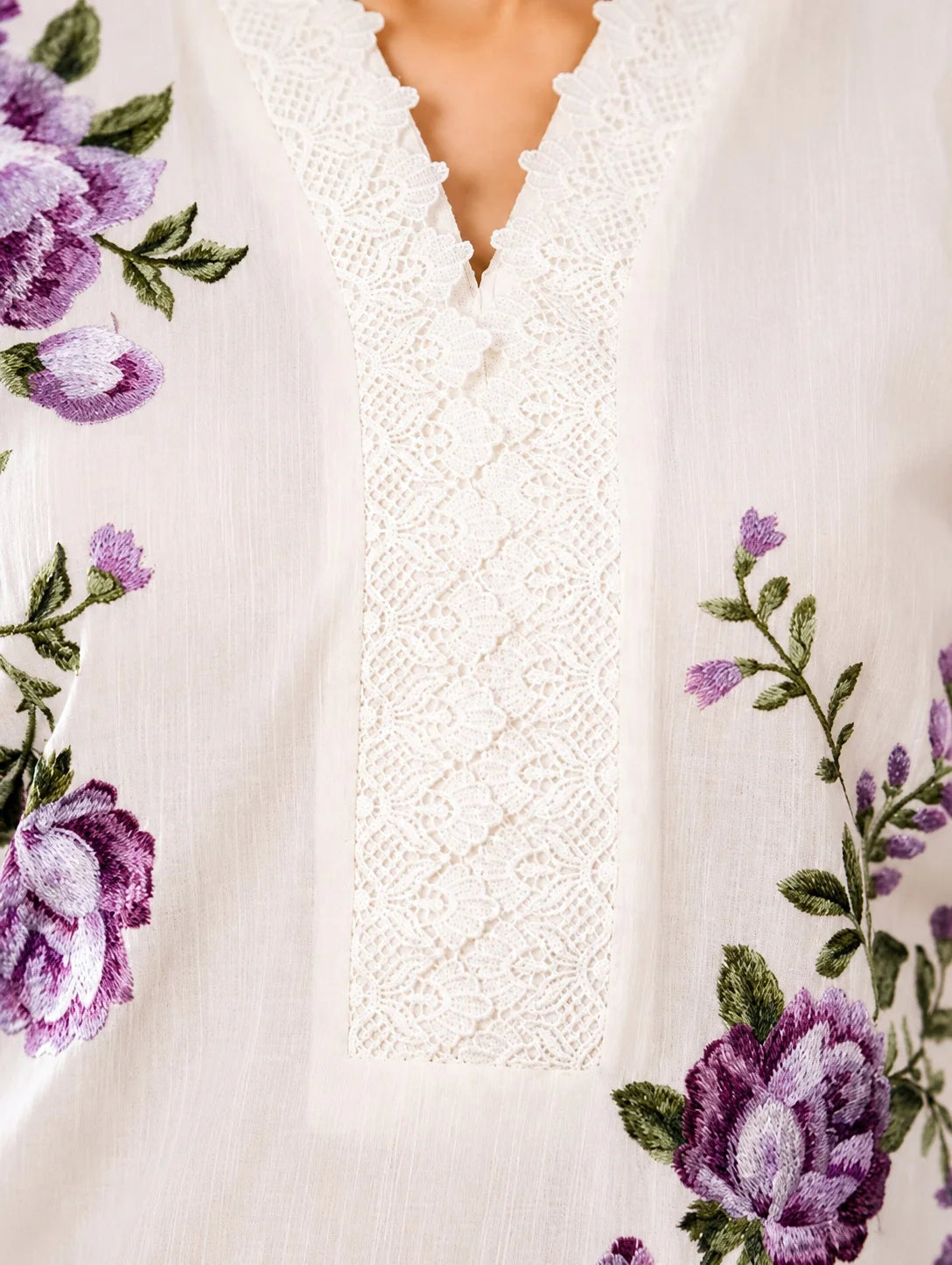 Sahibas By Mirza - 3Pc Premium Lawn Embroidered Suit