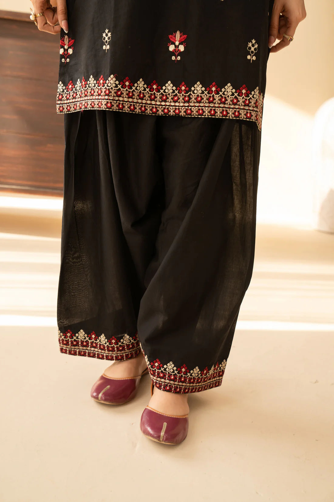 3 Piece Black Premium Lawn Embroidered Shirt & Farshi Shalwar