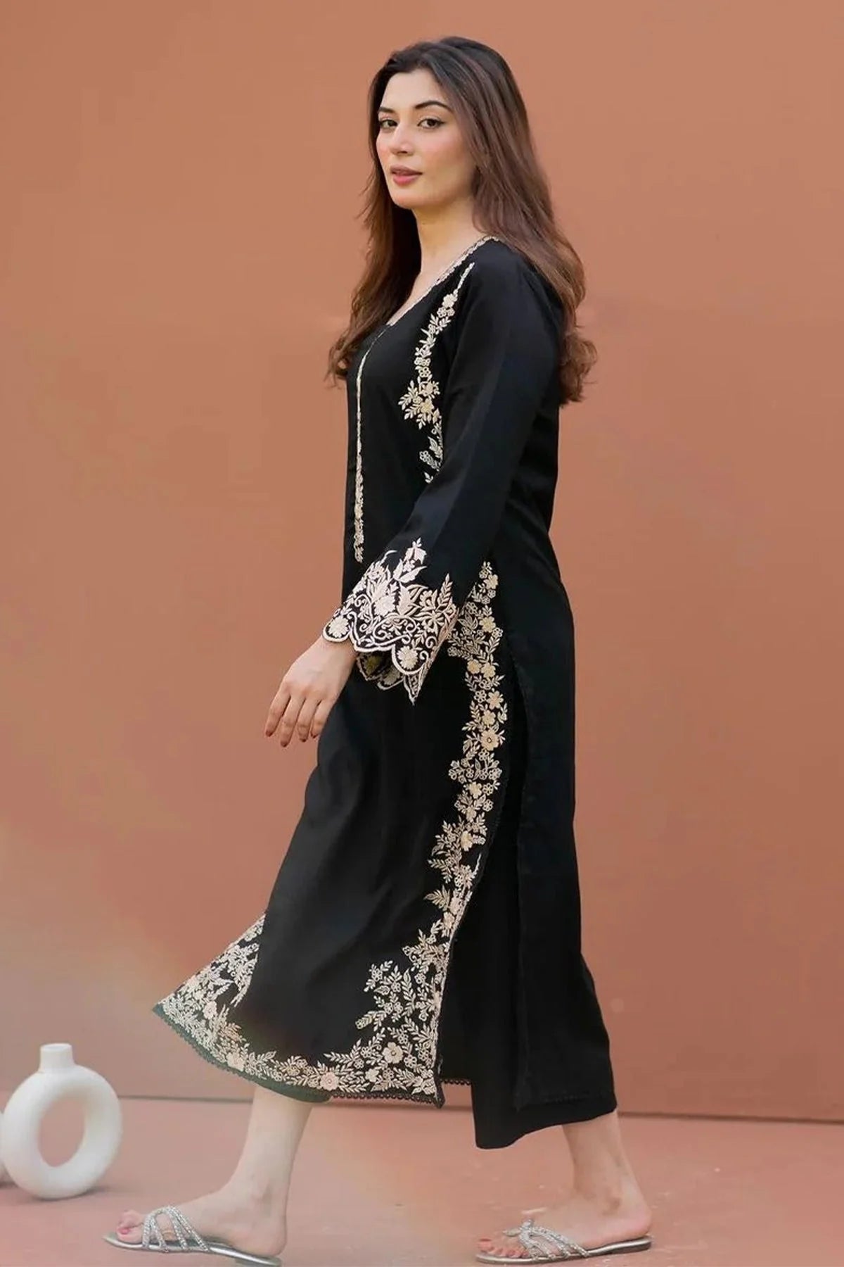 Lawn 2PC Embroidered 104 L